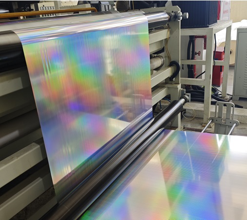 High-gloss holographic diamond pattern thermal lamination film